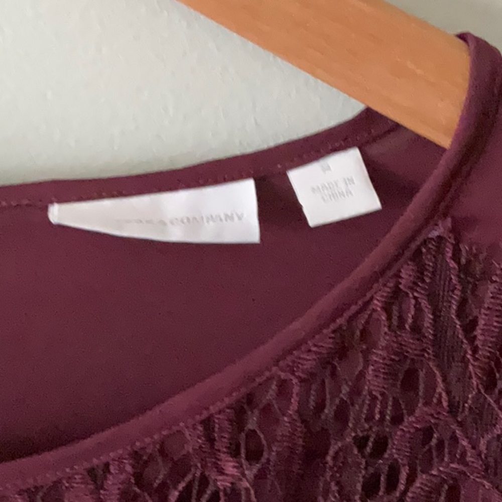 New York & Company Burgundy Lace Women's Top - Picture 2 of 5
